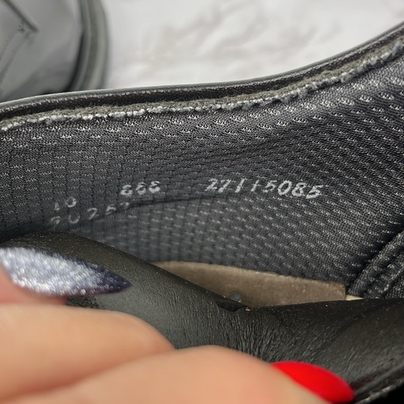 CAPPS Black Hi Gloss Shine Patent Leather Lace Up Oxfords Dress Shoes Uniform - Picture 10 of 10